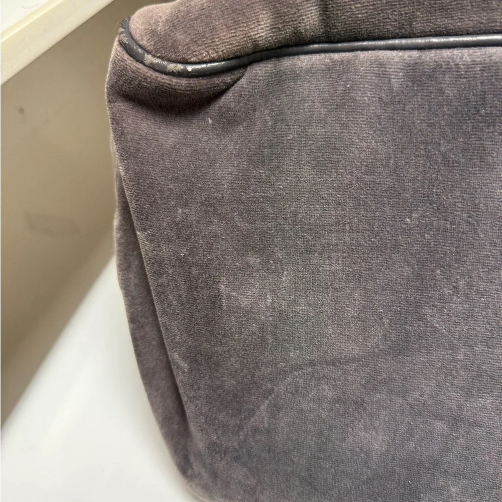 Vintage juicy couture dog bag, slightly used, gray velvet, pink rhinestone logo